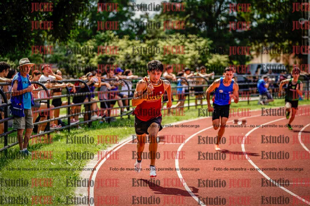 Fotos de los 400 m llanos de varones