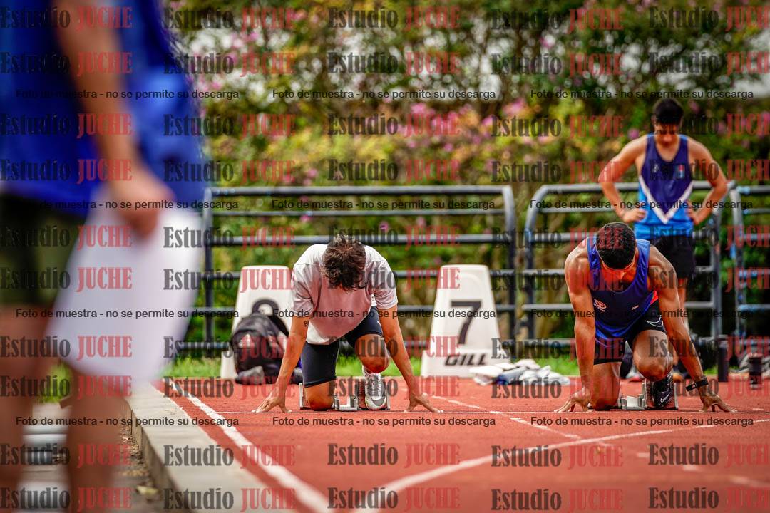 Fotos de los 100 m llanos de varones - FINAL