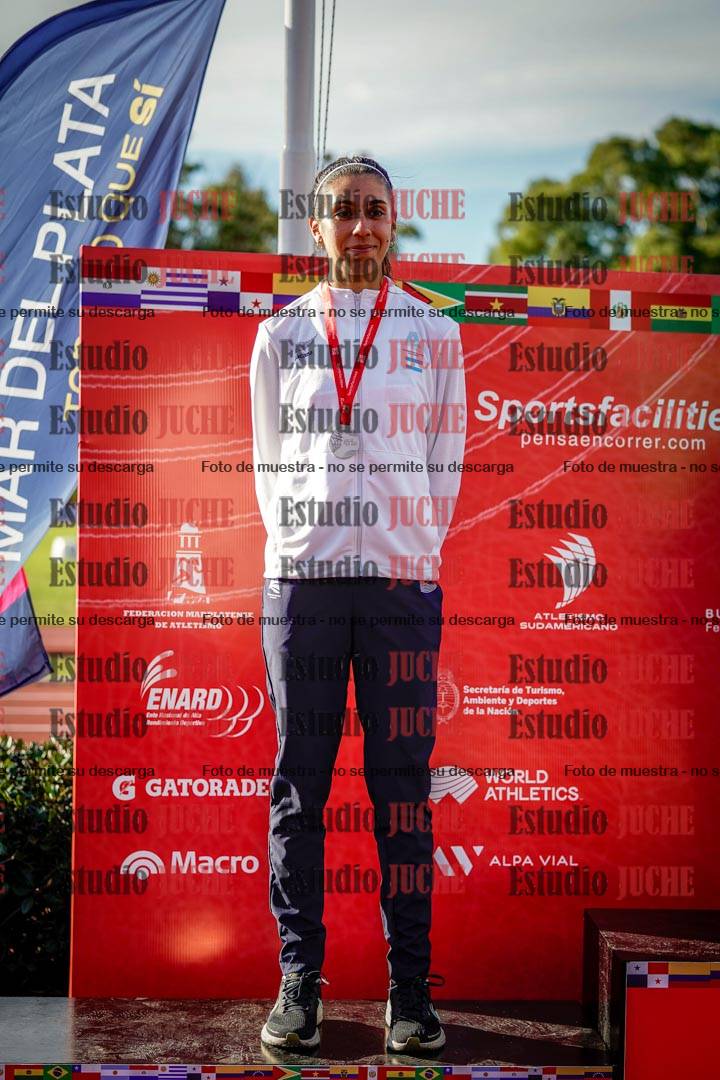 Fotos de algunos extras y podios del día 2