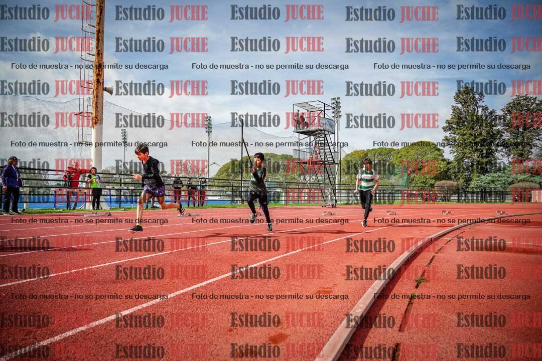 Fotos de los 150 m llanos de varones