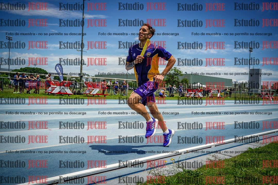 Fotos durante el transcurso de los relevos 20' para running teams - serie 2