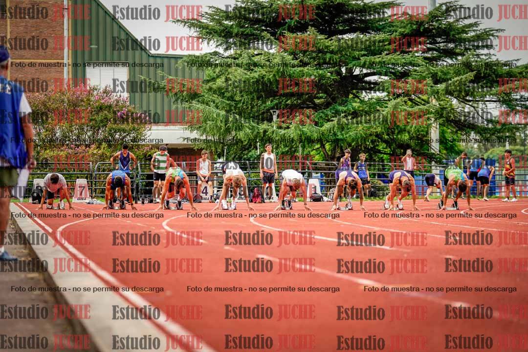 Fotos de los 100 m llanos de varones - FINAL