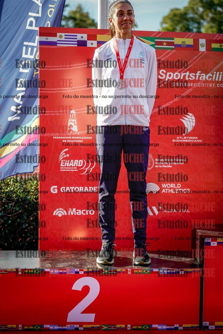 Fotos de algunos extras y podios del día 2