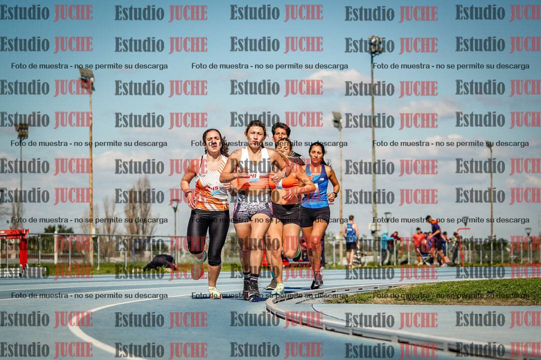 Fotos de los 5000 m llanos de mujeres y varones