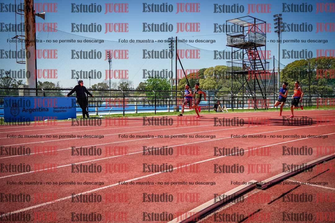 Fotos de los 200 m llanos de varones