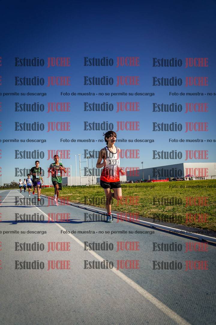 Fotos de los 2000 m llanos de varones