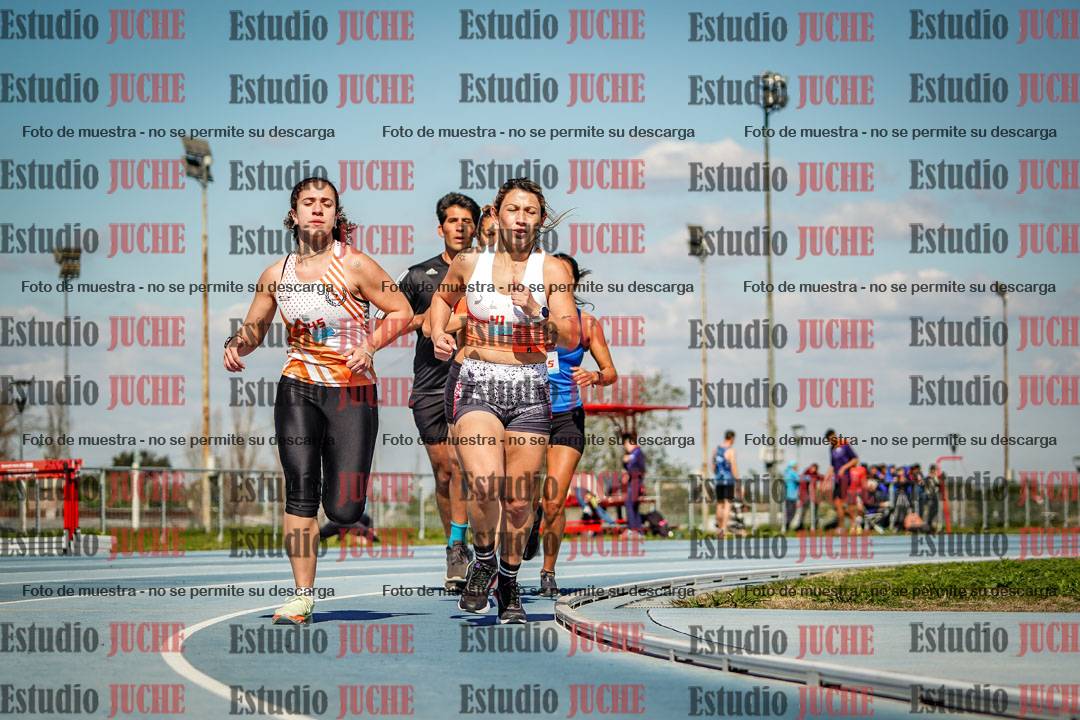 Fotos de los 5000 m llanos de mujeres y varones