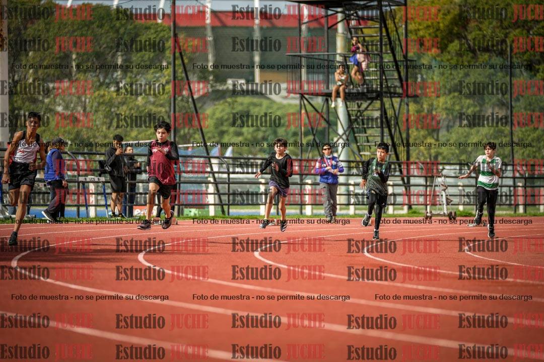 Fotos de los 150 m llanos de varones