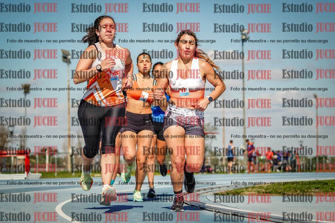 Fotos de los 5000 m llanos de mujeres y varones