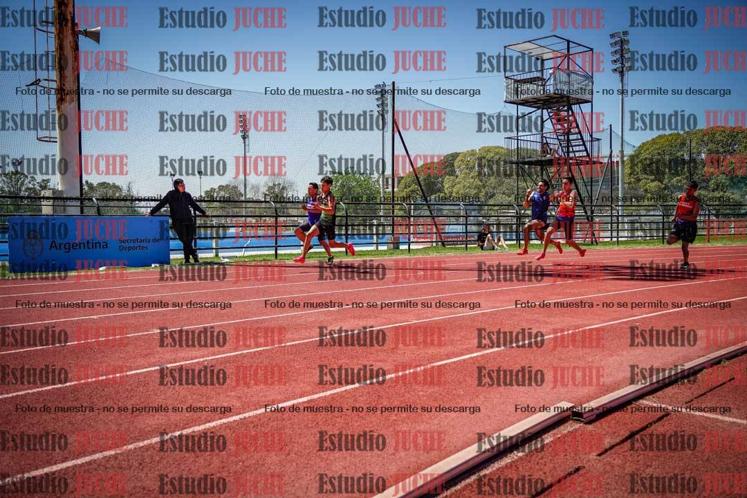 Fotos de los 200 m llanos de varones