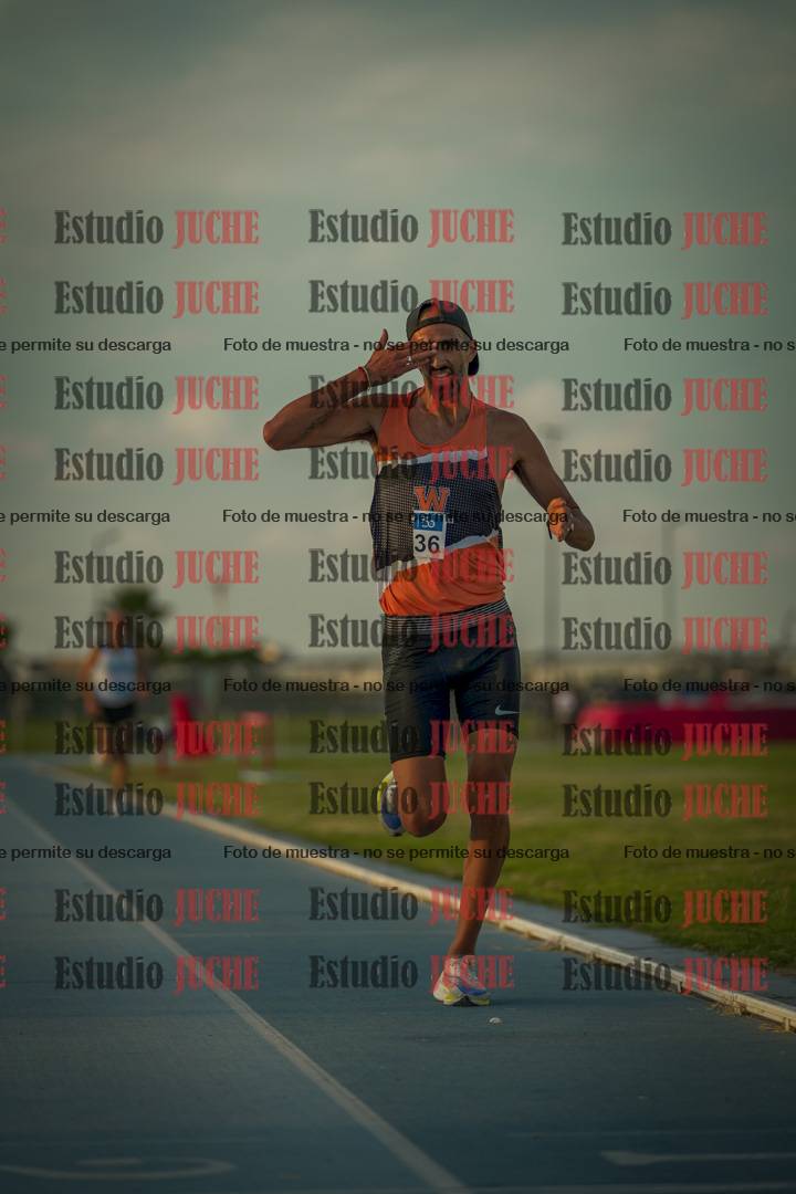 Fotos de los 3000 m llanos de varones
