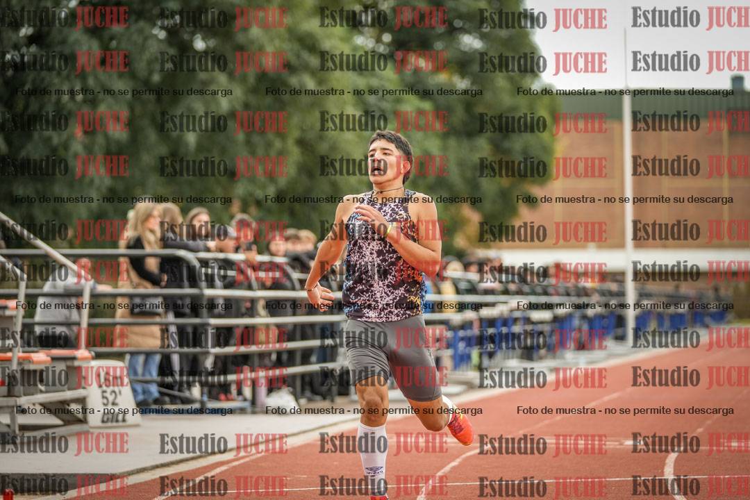 Fotos de los 400 m llanos de varones