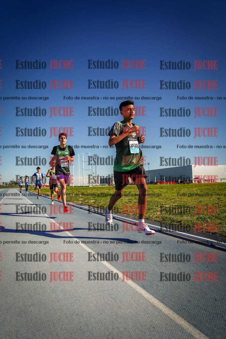 Fotos de los 2000 m llanos de varones