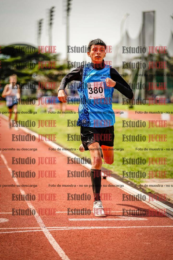 Fotos de los 600 m llanos de varones