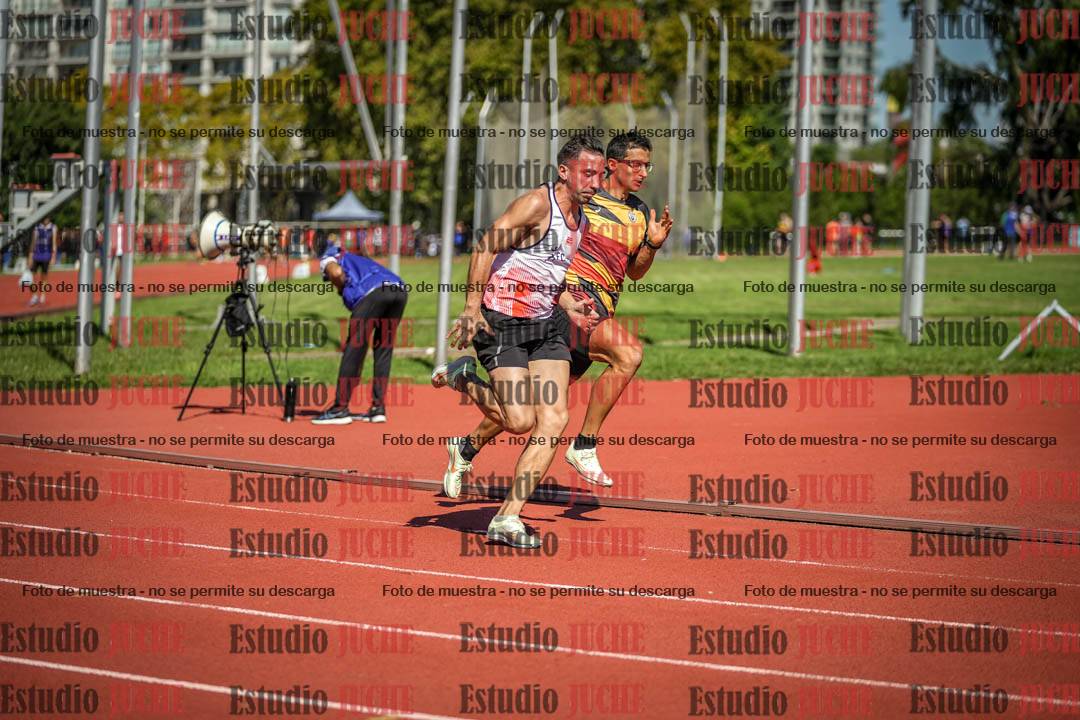 Fotos de los 200 m llanos de varones