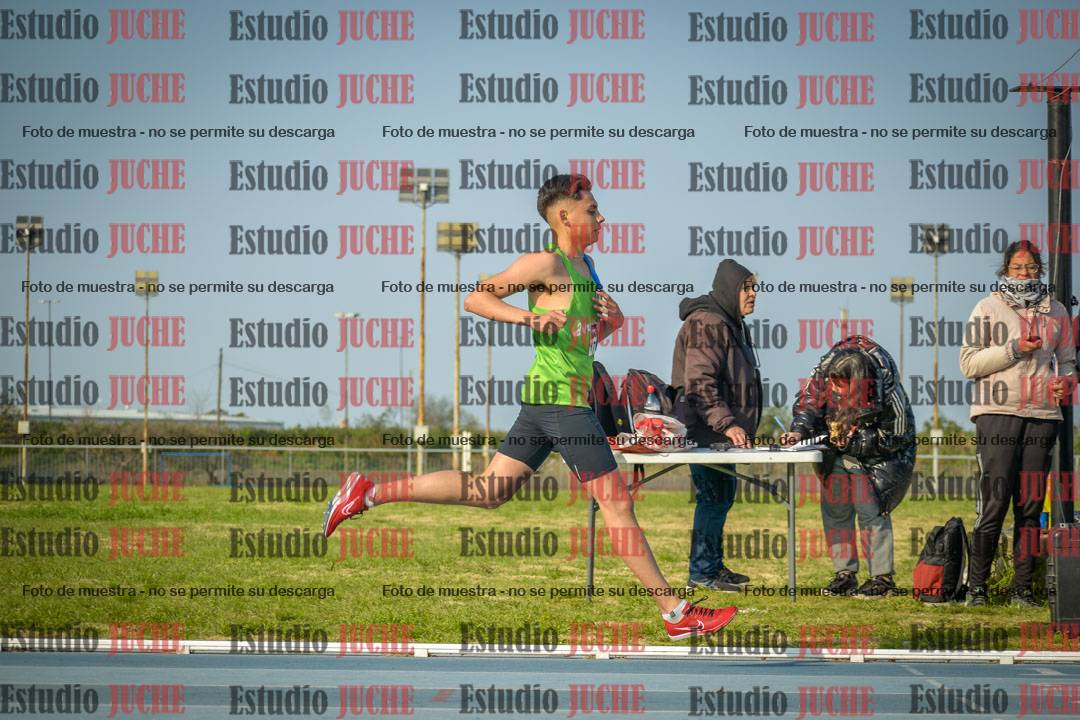 Fotos de los 3000 m llanos de varones
