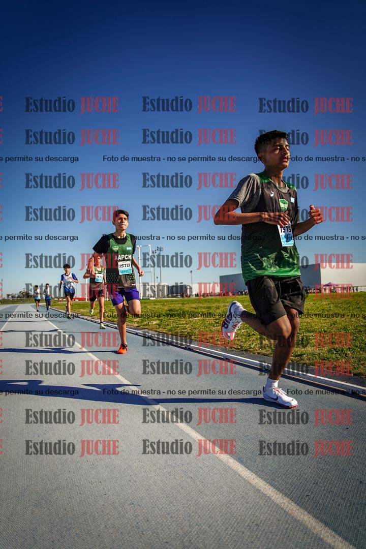 Fotos de los 2000 m llanos de varones