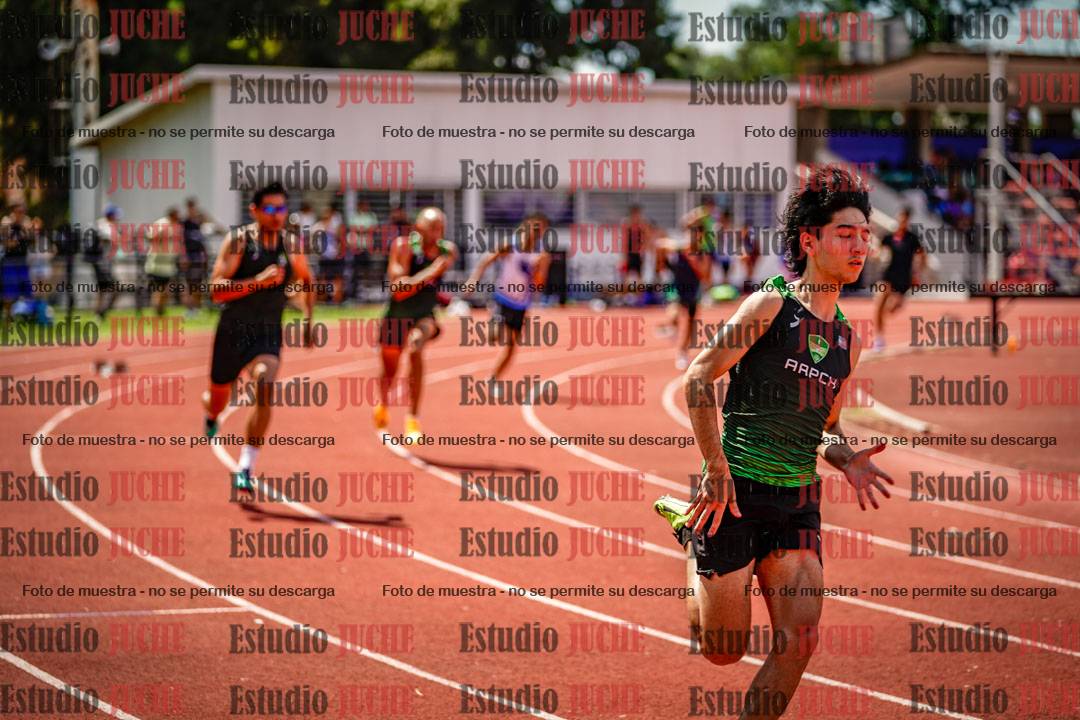 Fotos de los 400 m llanos de varones