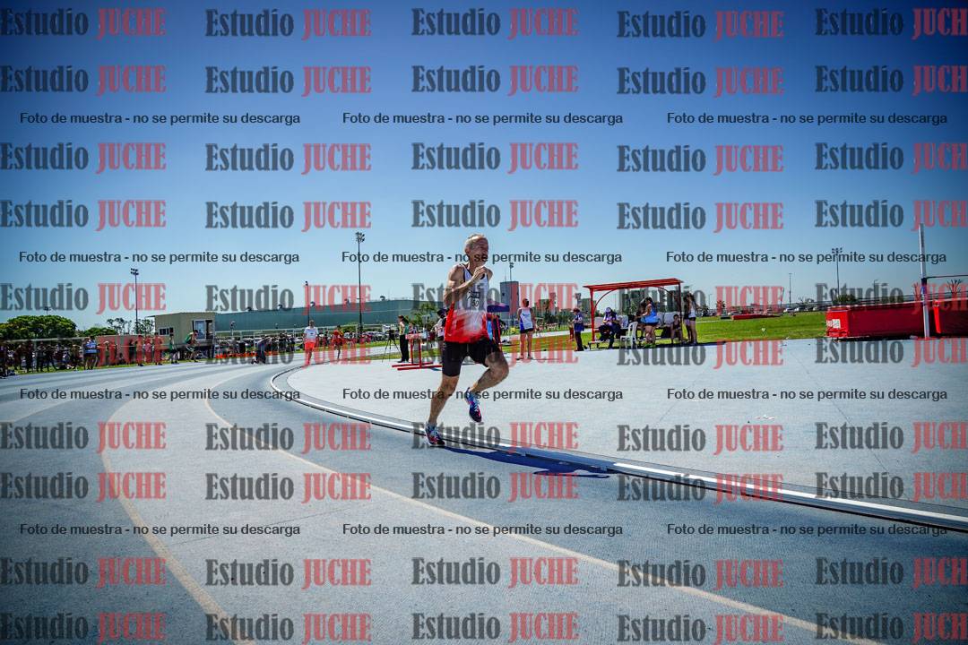 Fotos de los 800 m llanos de varones