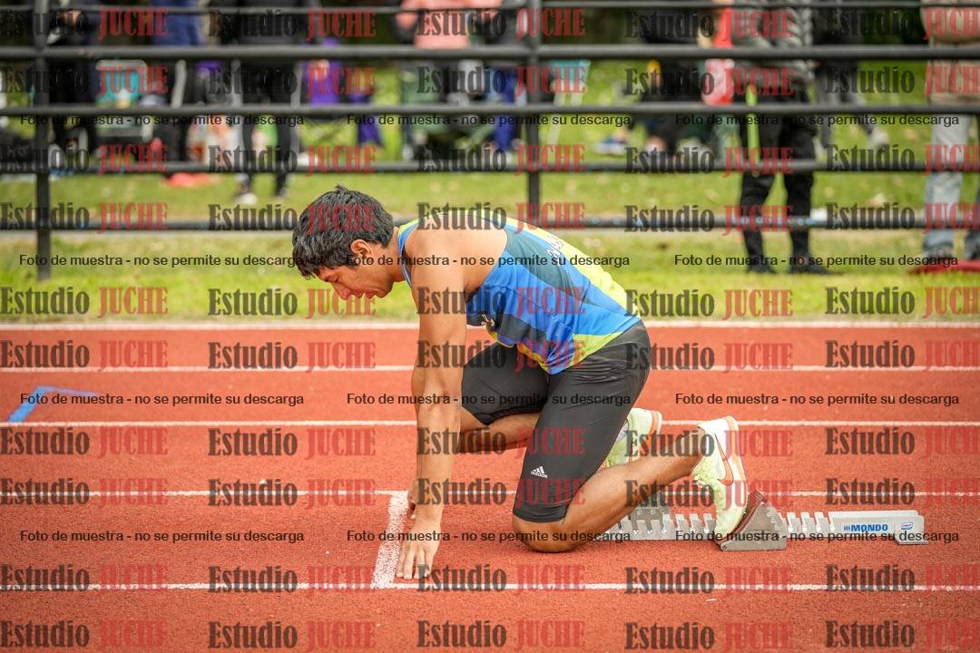 Fotos de los 400 m llanos de varones