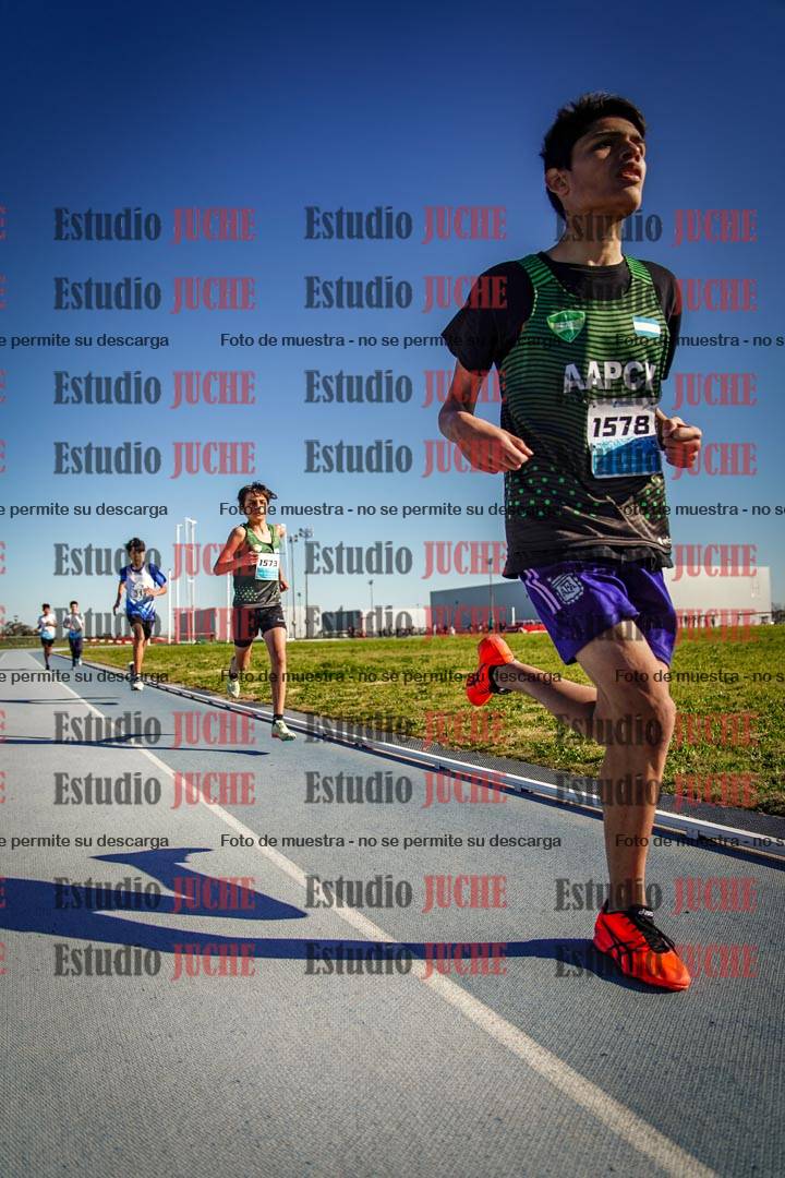 Fotos de los 2000 m llanos de varones