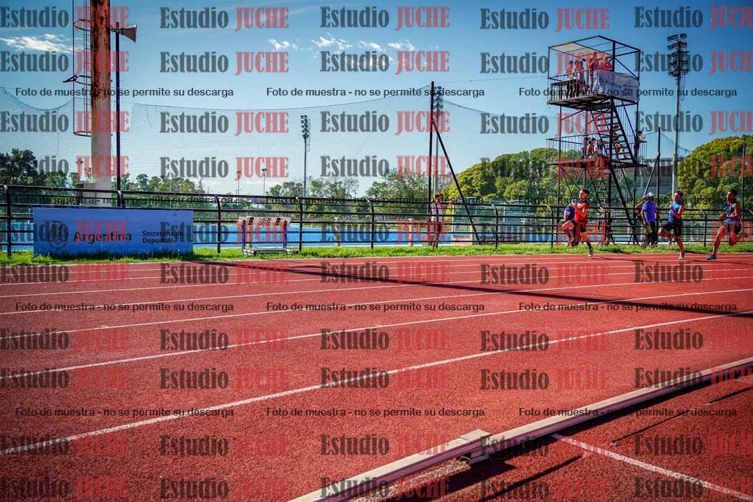 Fotos de los 200 m llanos de varones