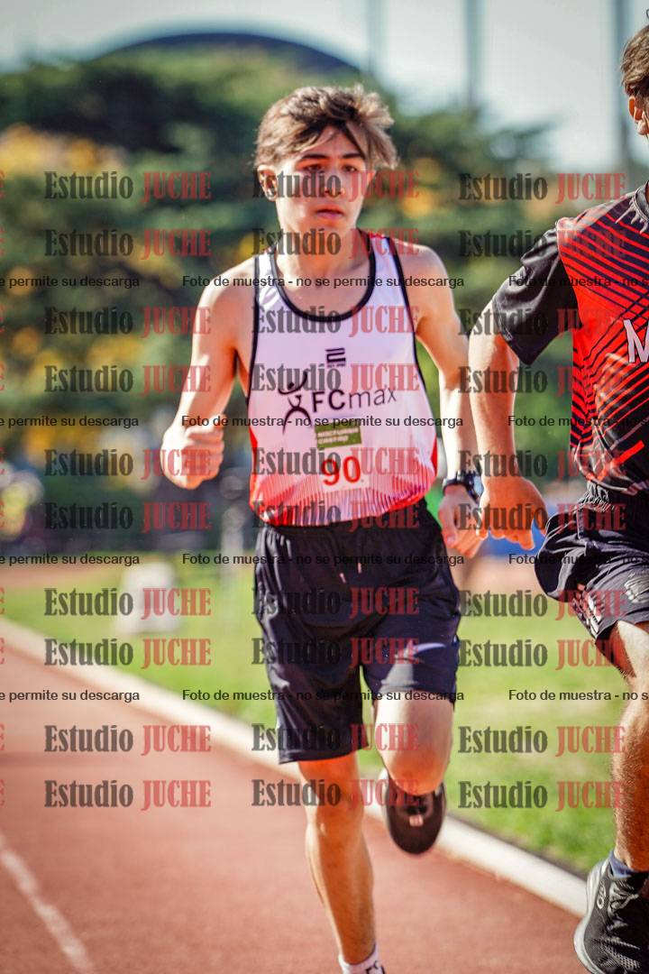Fotos de los 600 m llanos de varones