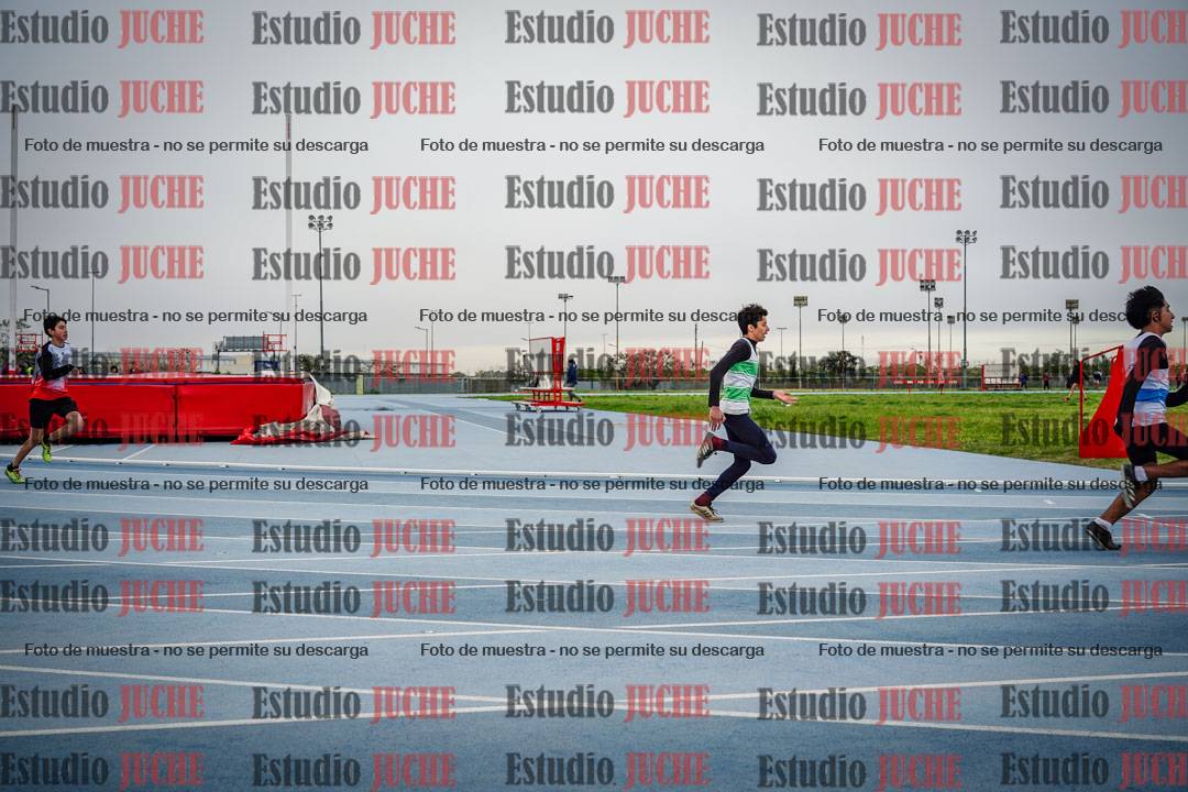 Fotos de los 150 m llanos de varones - U14