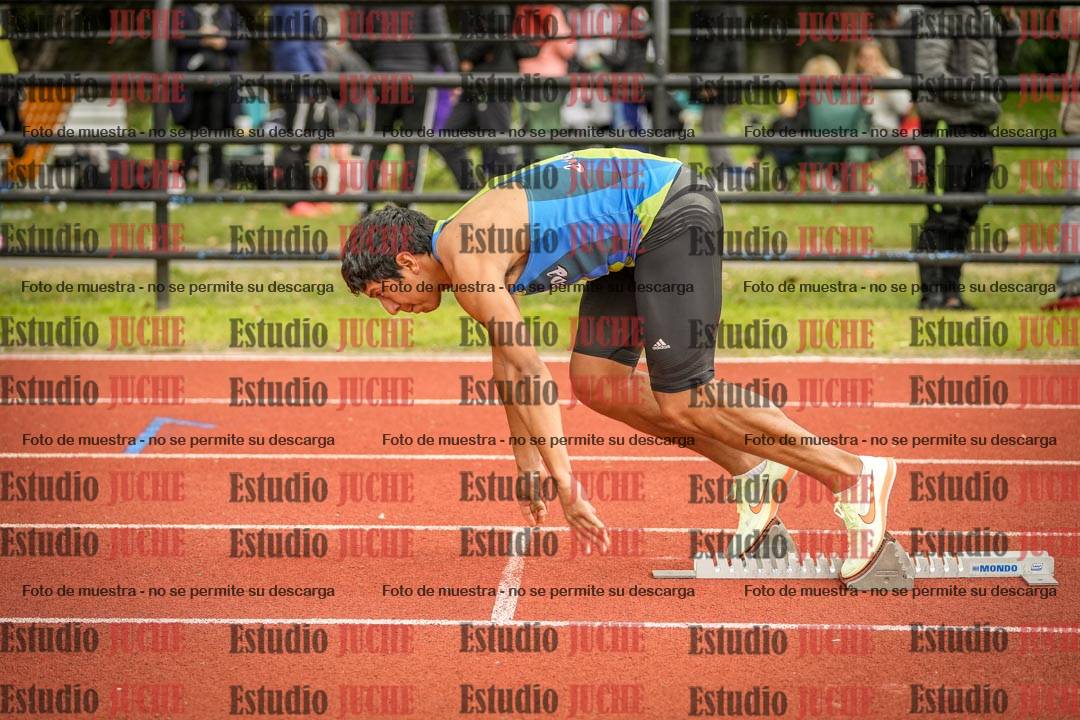 Fotos de los 400 m llanos de varones