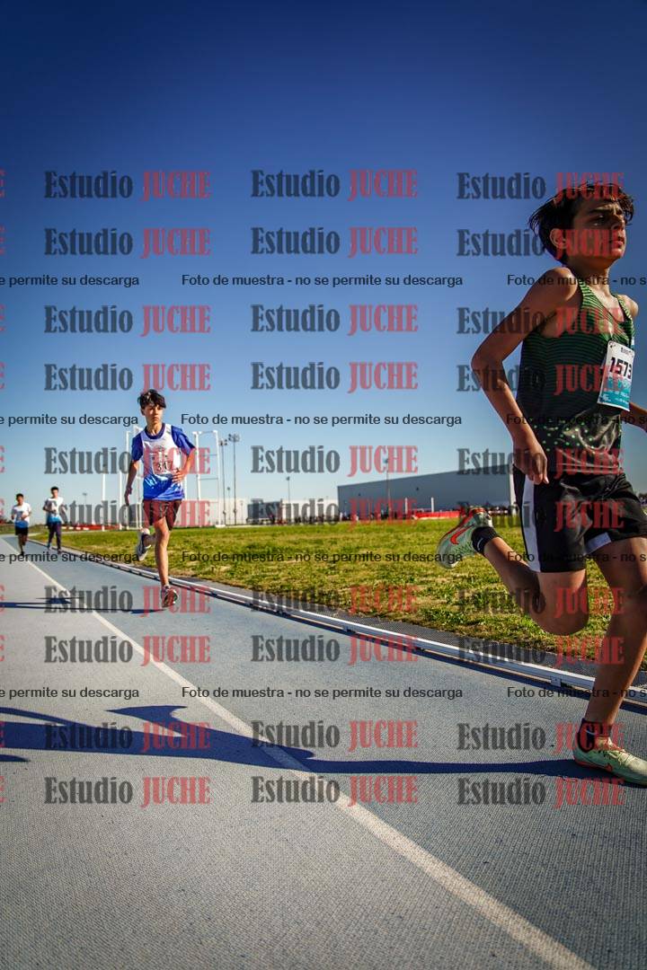 Fotos de los 2000 m llanos de varones