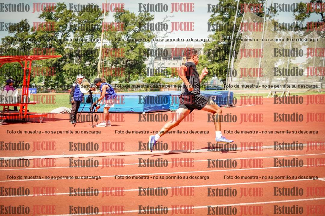 Fotos de los 400 m llanos de varones
