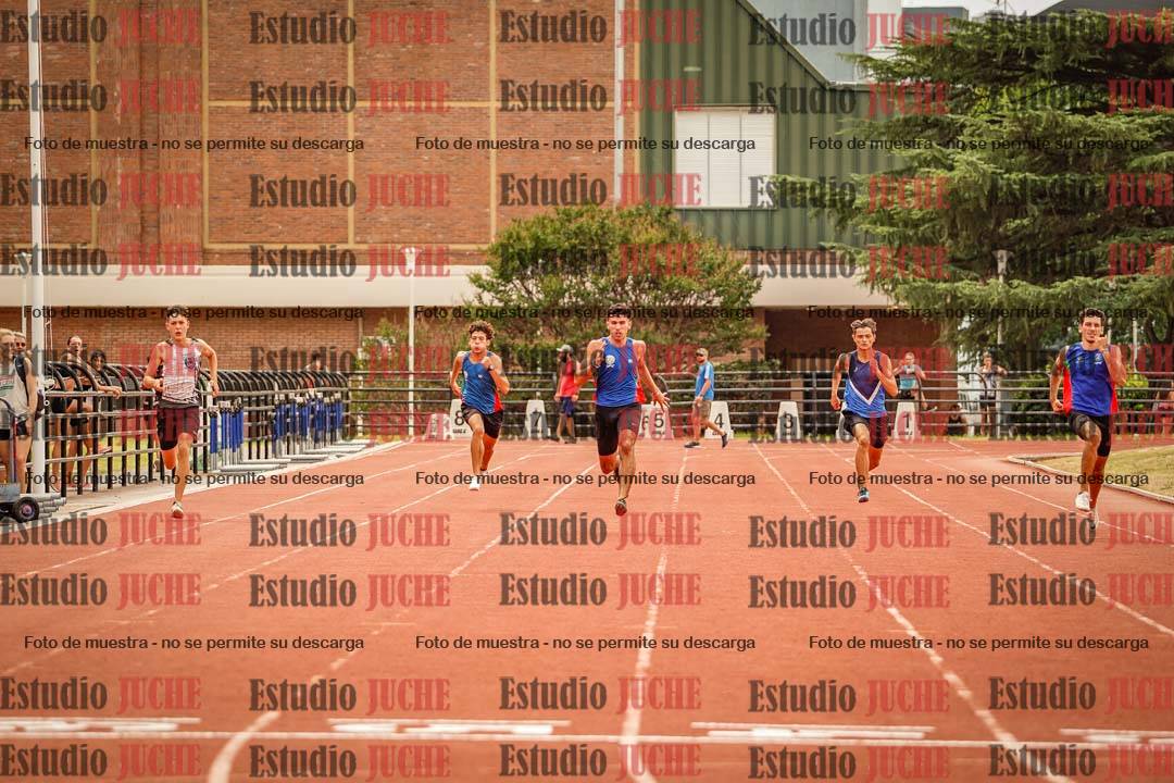 Fotos de los 200 m llanos de varones
