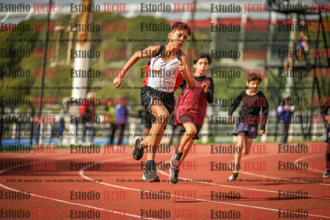 Fotos de los 150 m llanos de varones