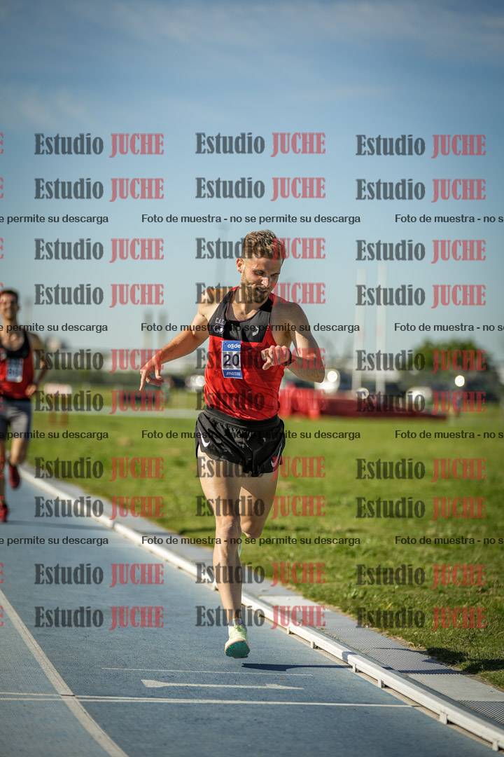Fotos de los 1500 m llanos de varones