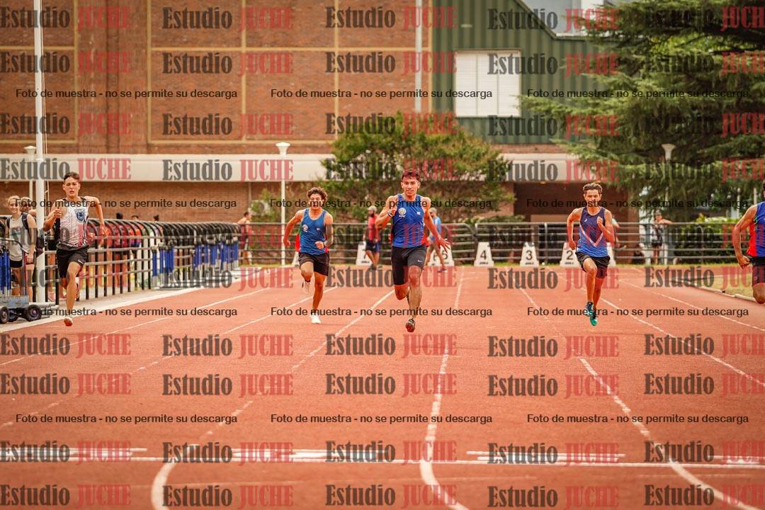 Fotos de los 200 m llanos de varones