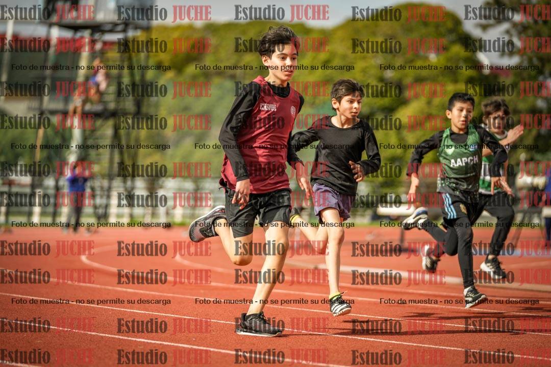 Fotos de los 150 m llanos de varones