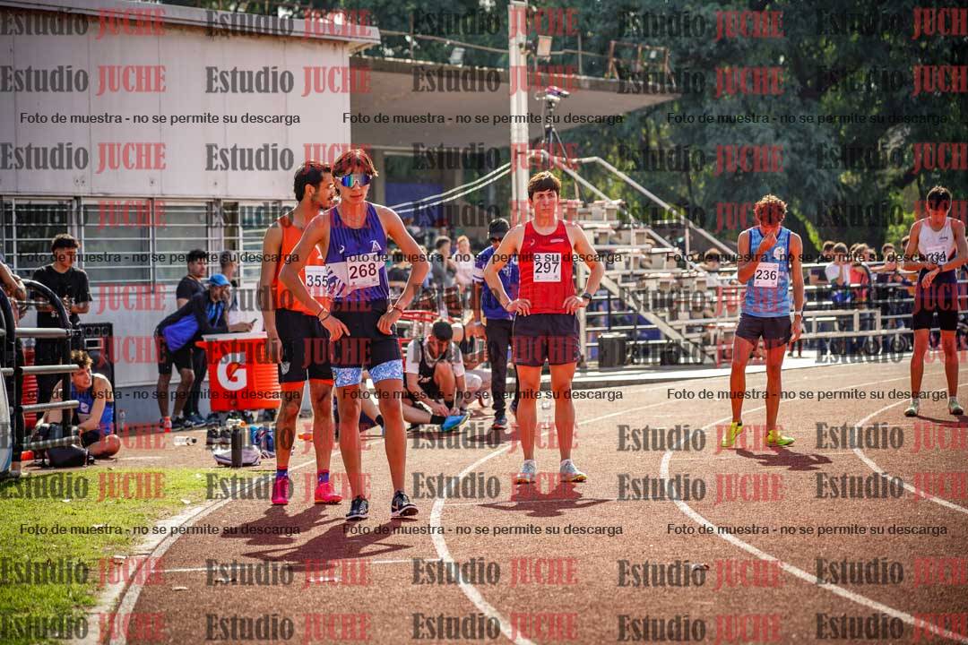 Fotos de los 800 m llanos de varones