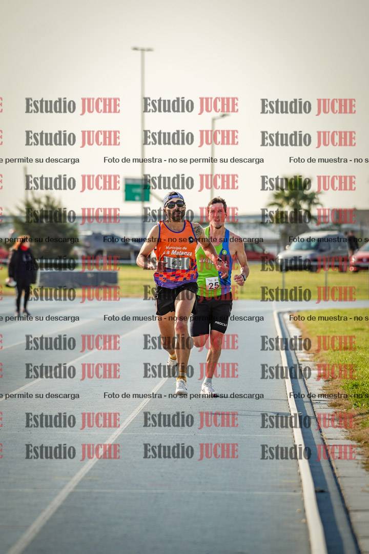 Fotos de los 3000 m llanos de varones