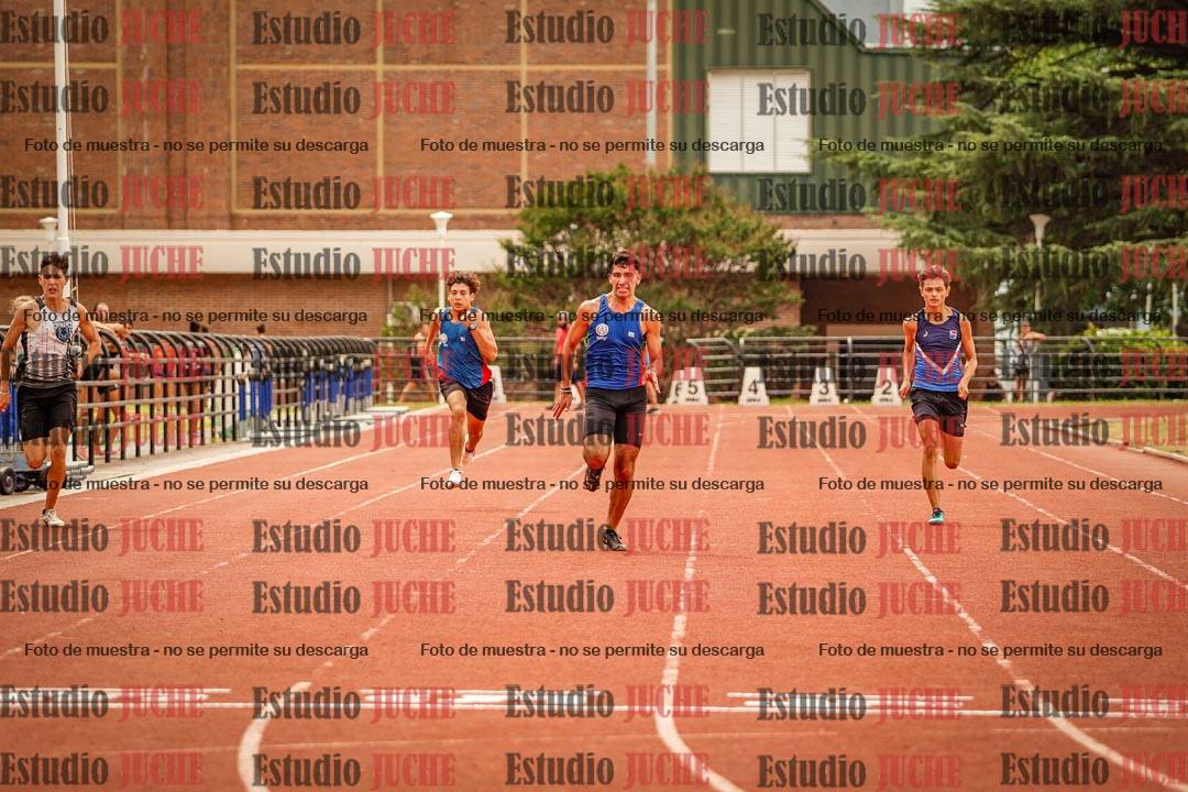 Fotos de los 200 m llanos de varones