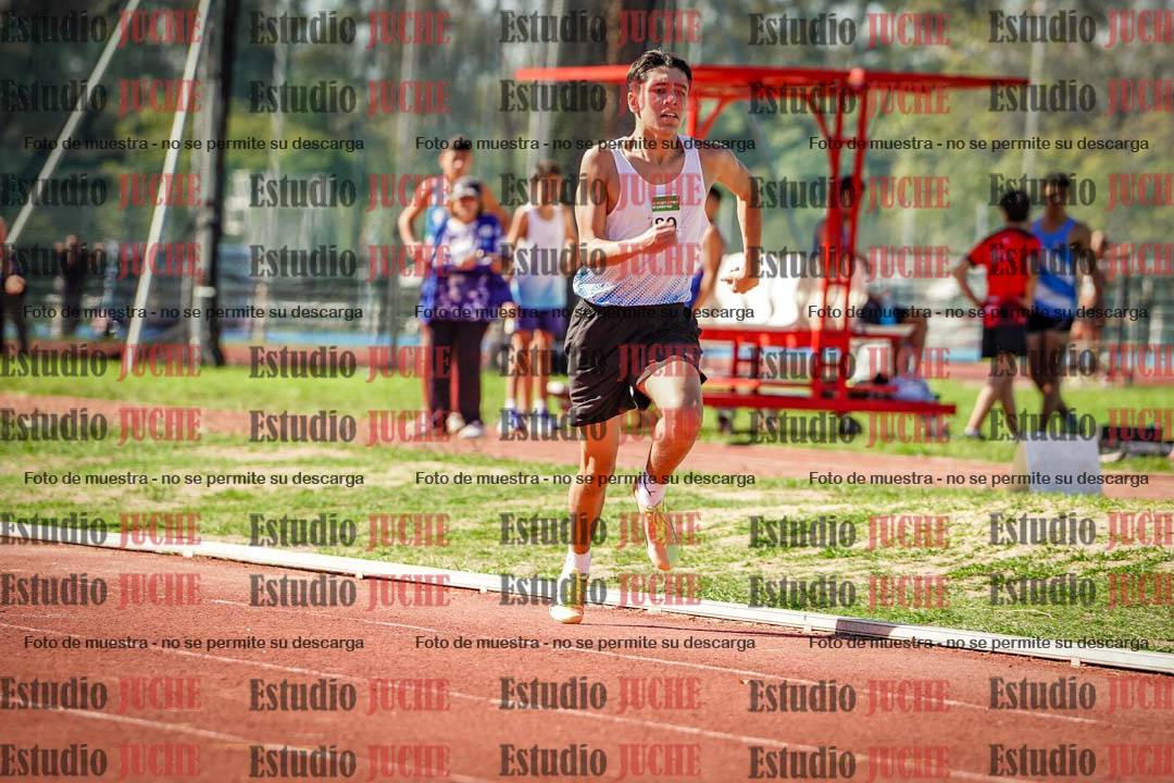 Fotos de los 600 m llanos de varones