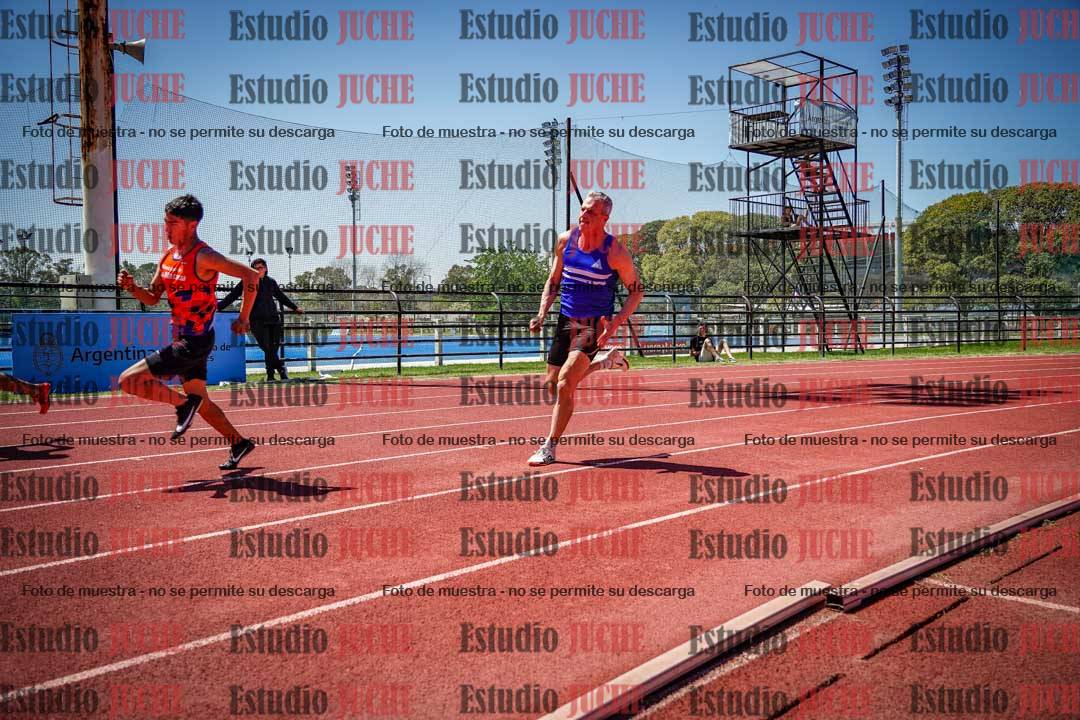 Fotos de los 200 m llanos de varones