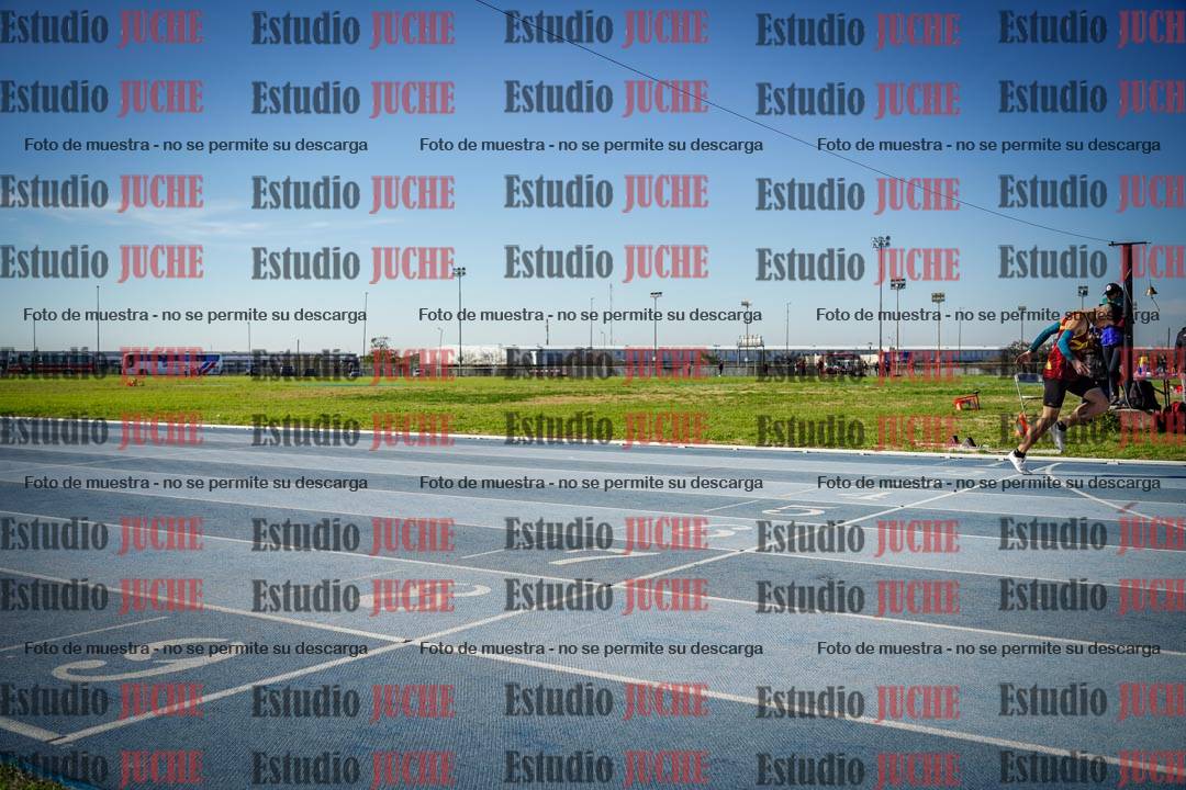 Fotos de los 400 m llanos de varones