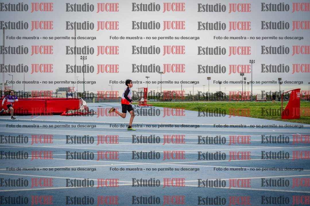 Fotos de los 150 m llanos de varones - U14