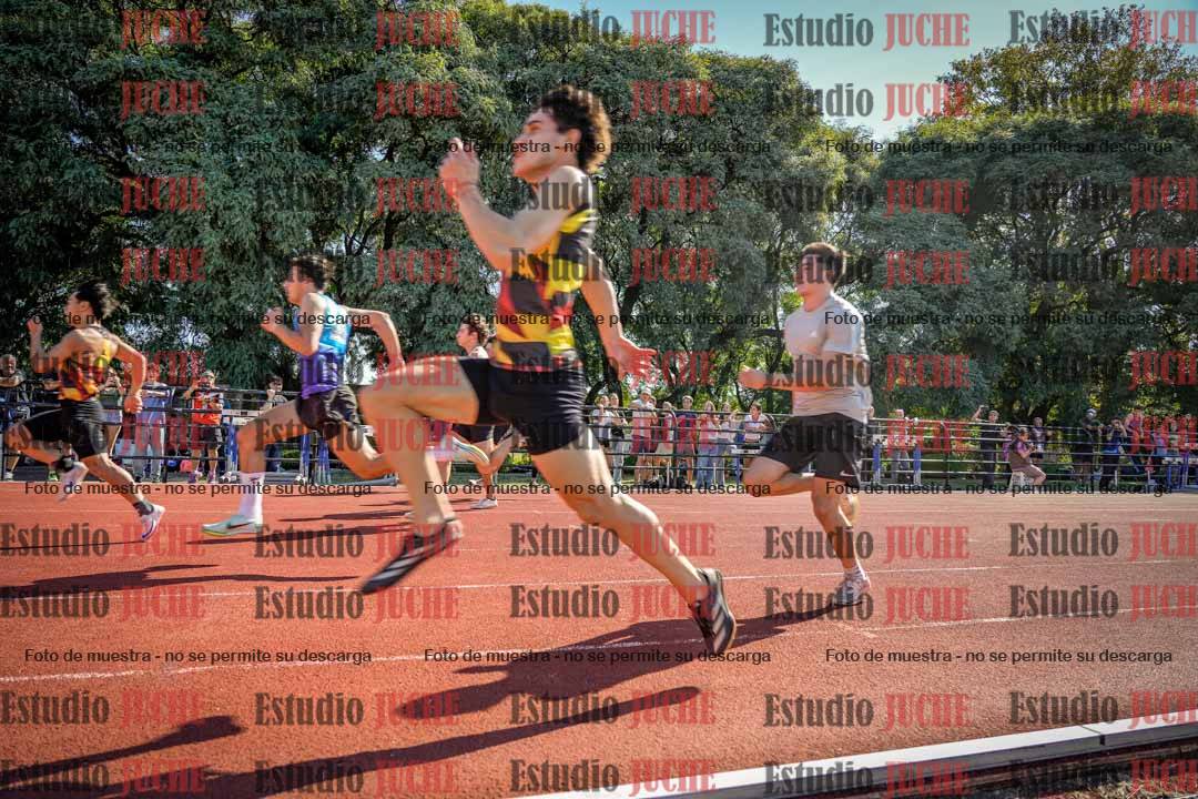 Fotos de los 100 m llanos de varones