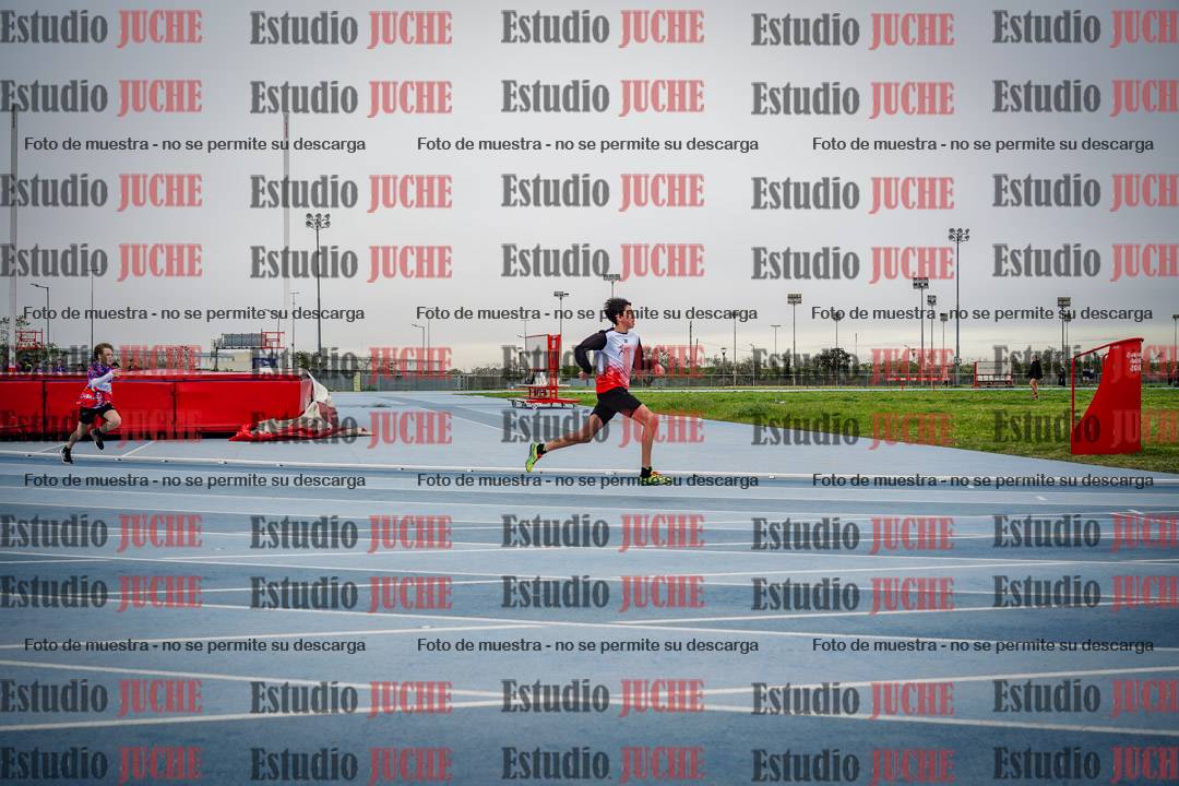 Fotos de los 150 m llanos de varones - U14