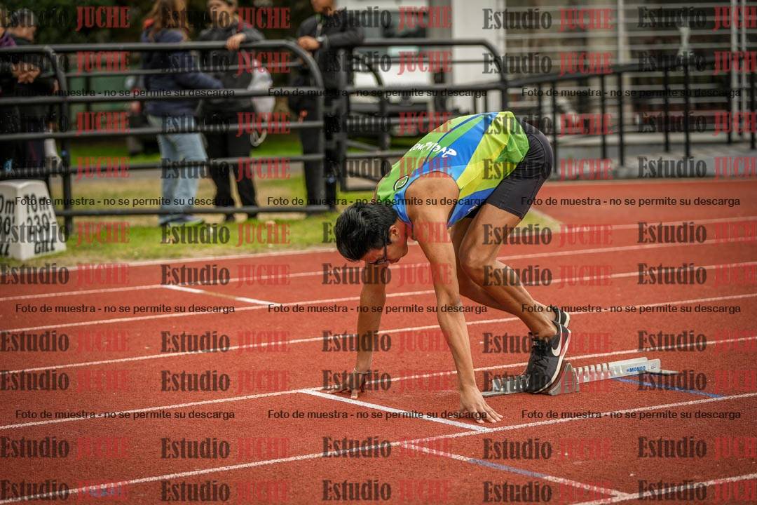 Fotos de los 400 m llanos de varones