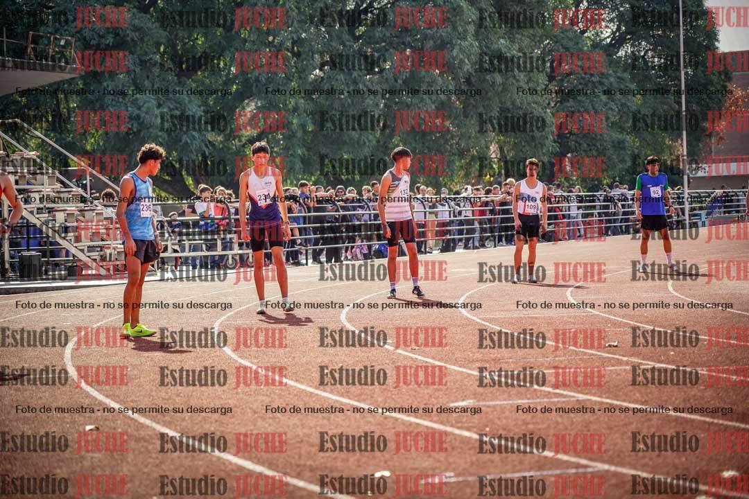 Fotos de los 800 m llanos de varones