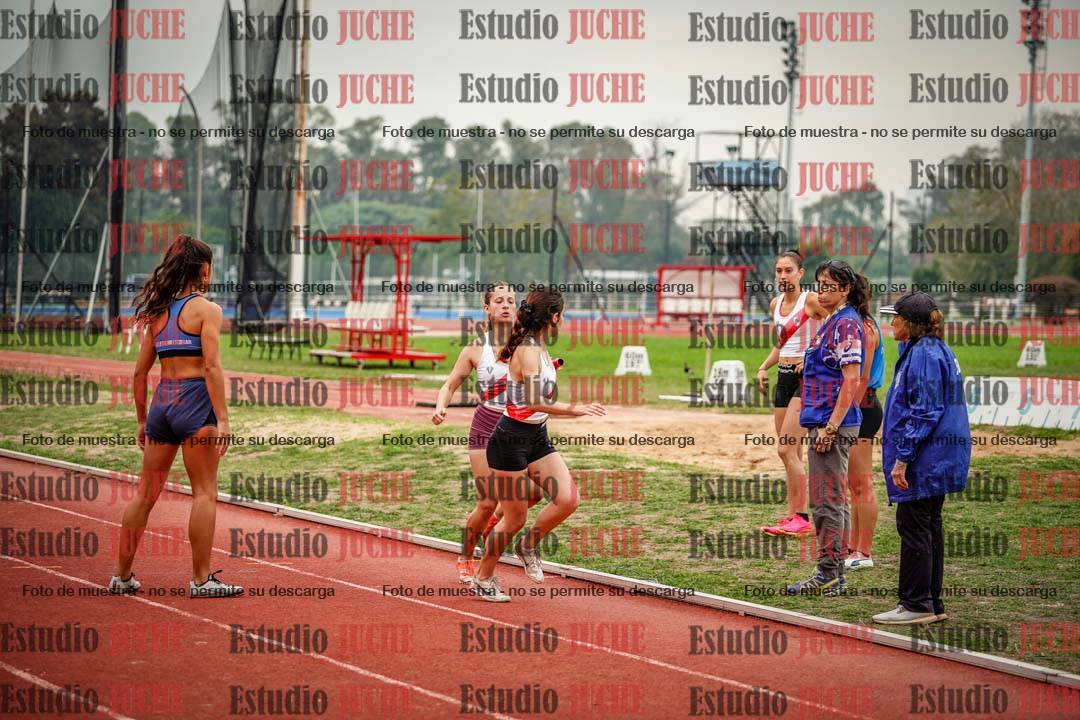 Fotos de las Postas 4x400 m de mujeres