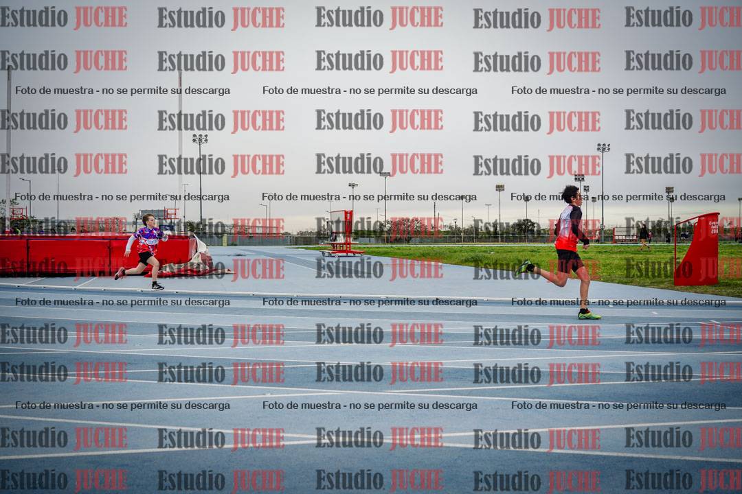 Fotos de los 150 m llanos de varones - U14