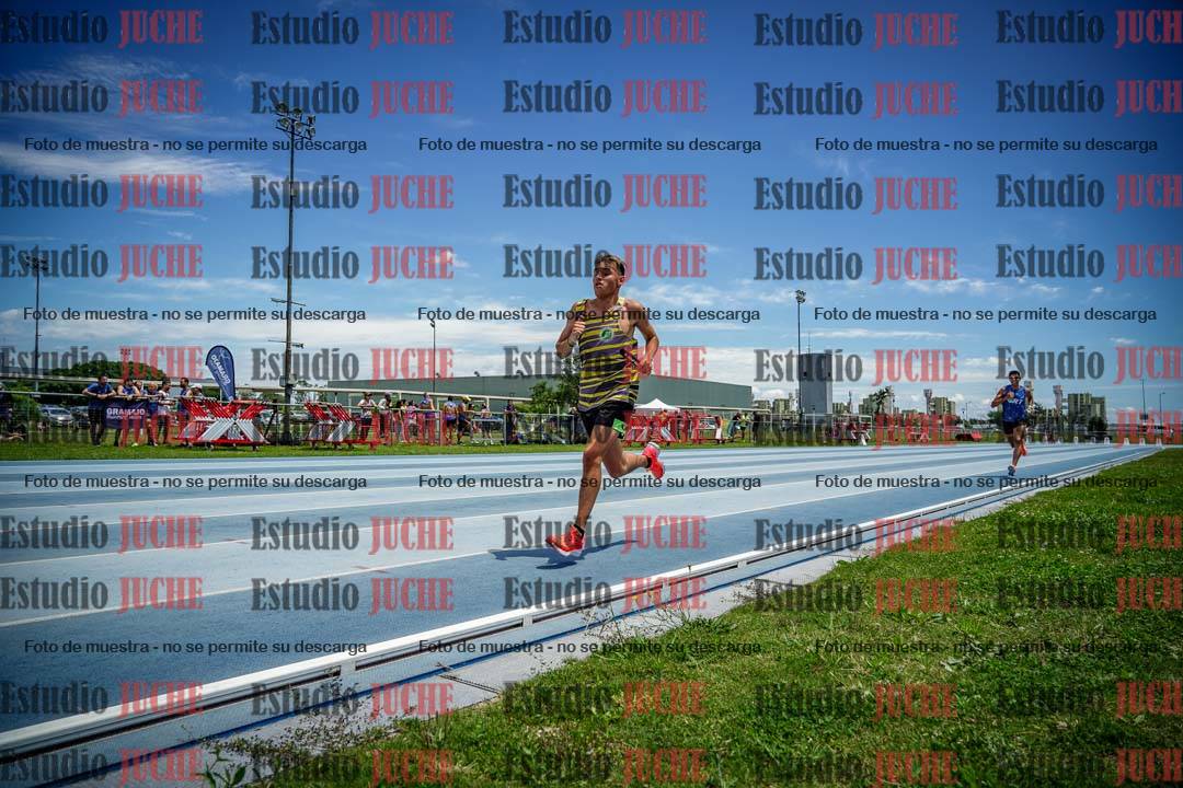 Fotos durante el transcurso de los relevos 20' para running teams - serie 2